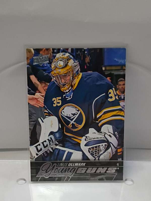 #472 Linus Ullmark
