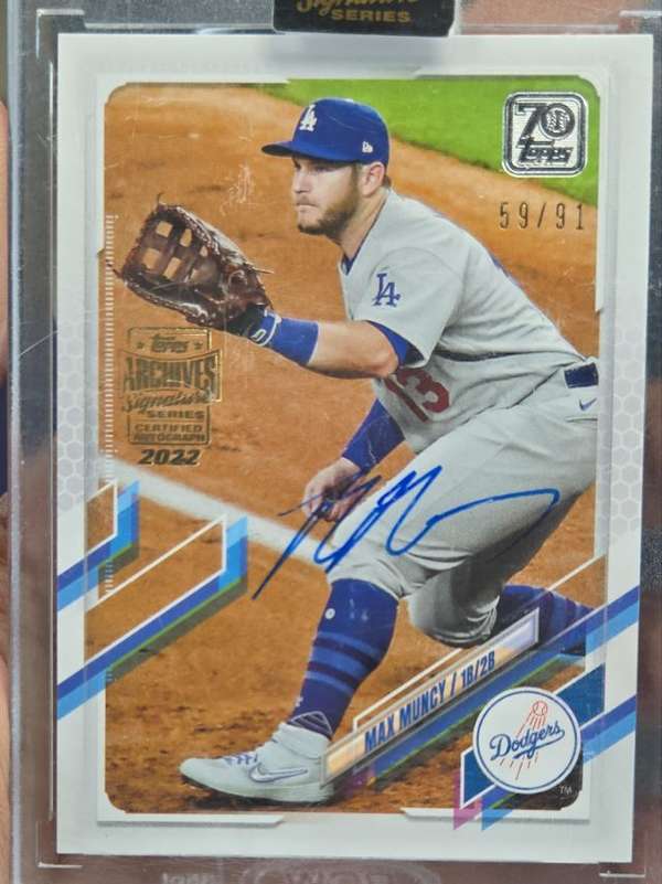 #302 Max Muncy