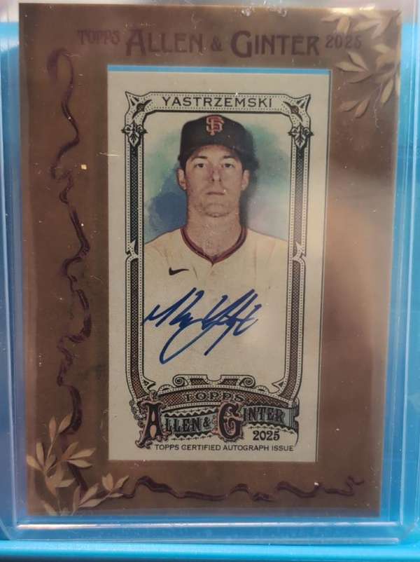 Mike Yastrzemski
