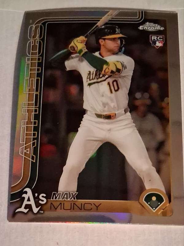 #221 Max Muncy