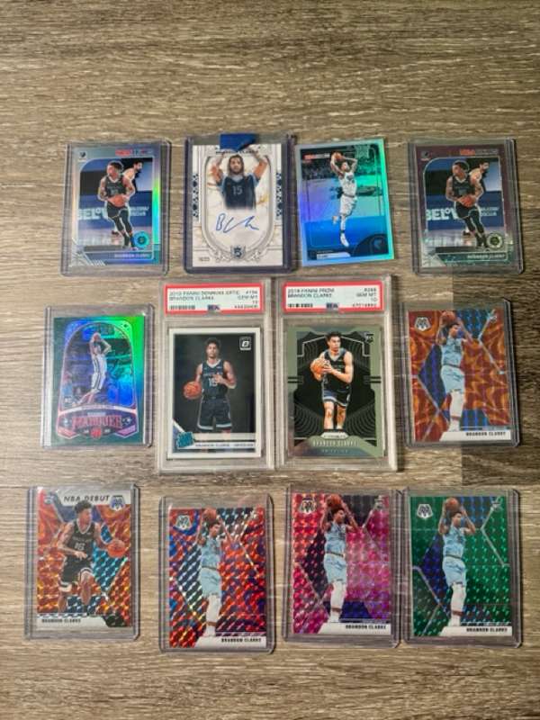 #Lot Of 12 Brandon Clarke