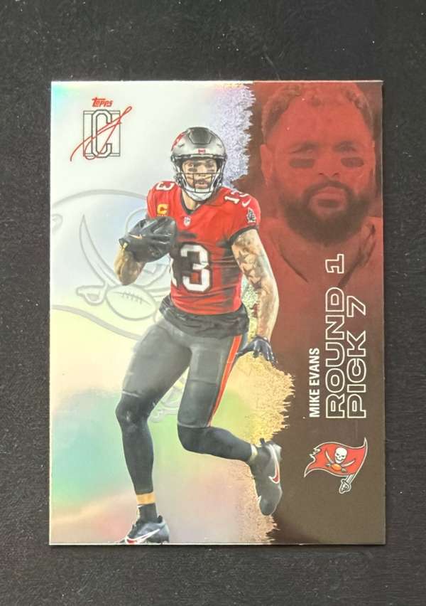 #51 Mike Evans