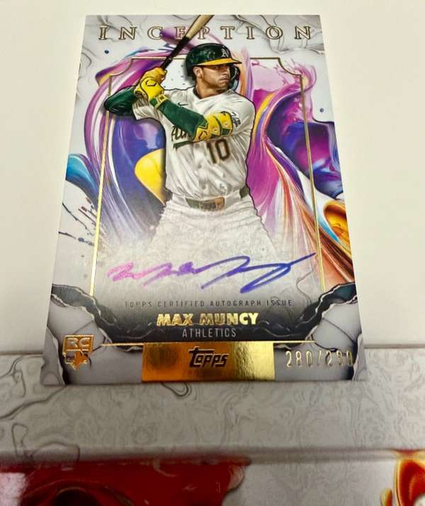 #28/299 Max Muncy