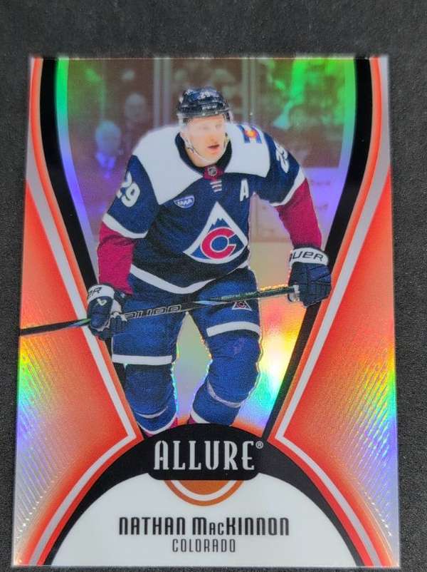 #19 Nathan MacKinnon