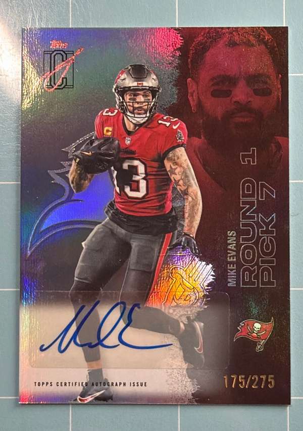 #51 Mike Evans