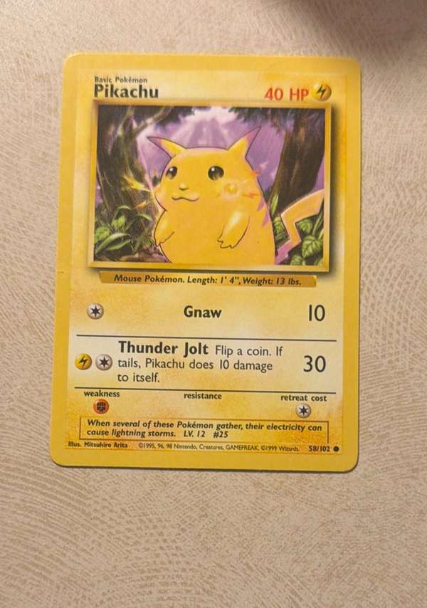 #058/102 Pikachu