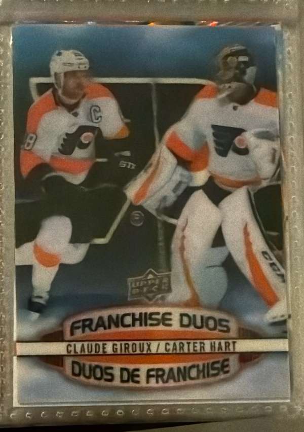 Claude Giroux / Carter Hart