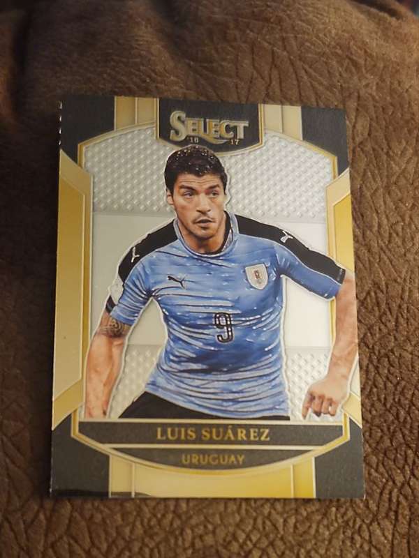 #3 Luis Suarez