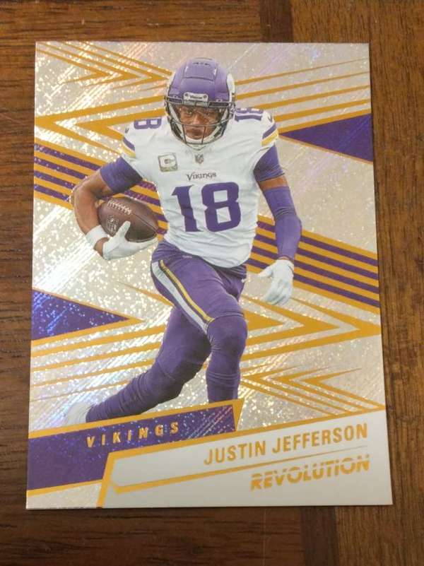 2025 Panini Revolution - Justin Jefferson #50 Red Swirl - Vikings