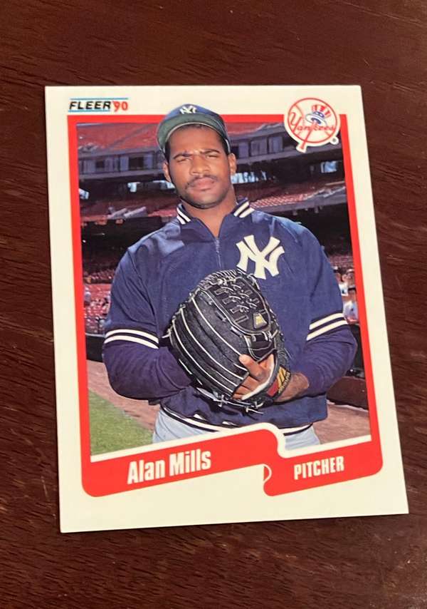 Alan Mills