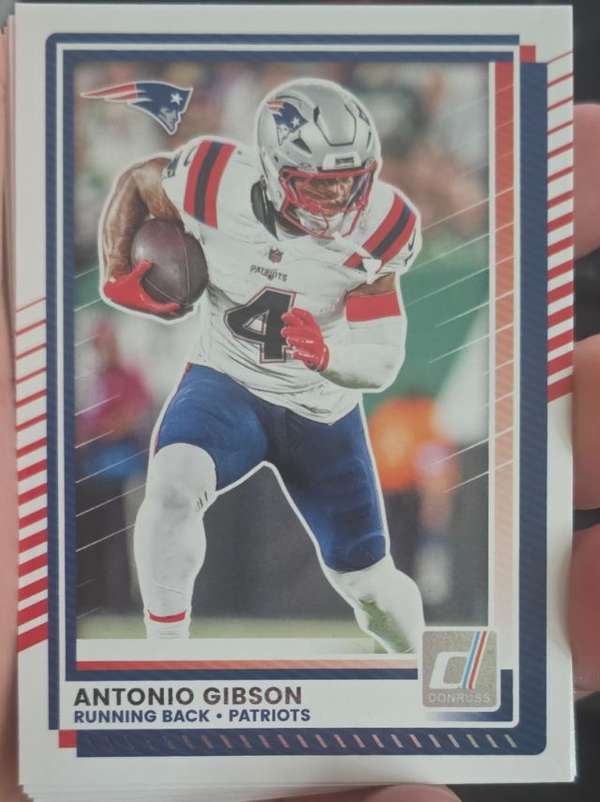 Antonio Gibson