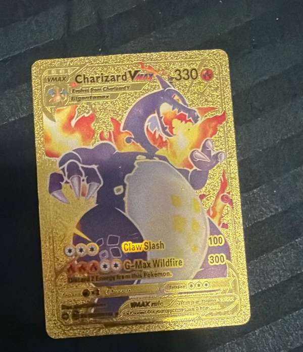 Charizard VMAX