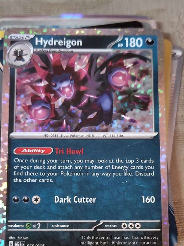 Hydreigon (Cosmos Holo)