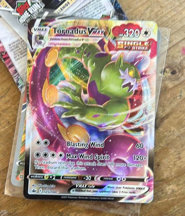 Tornadus VMAX