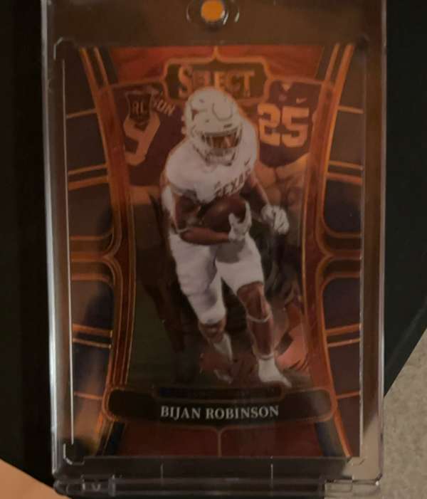 #9 Bijan Robinson