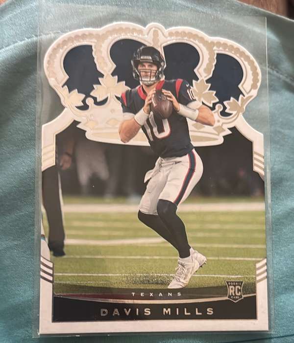 Davis Mills