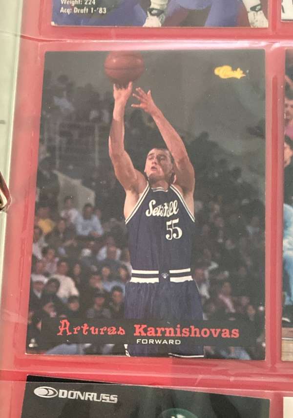 Arturas Karnishovas