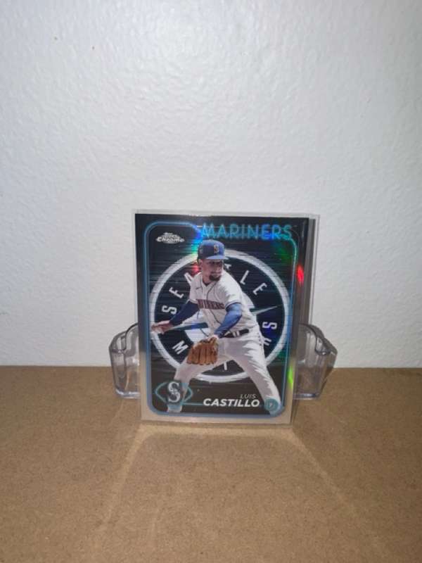 #129 Luis Castillo