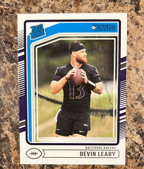 Devin Leary