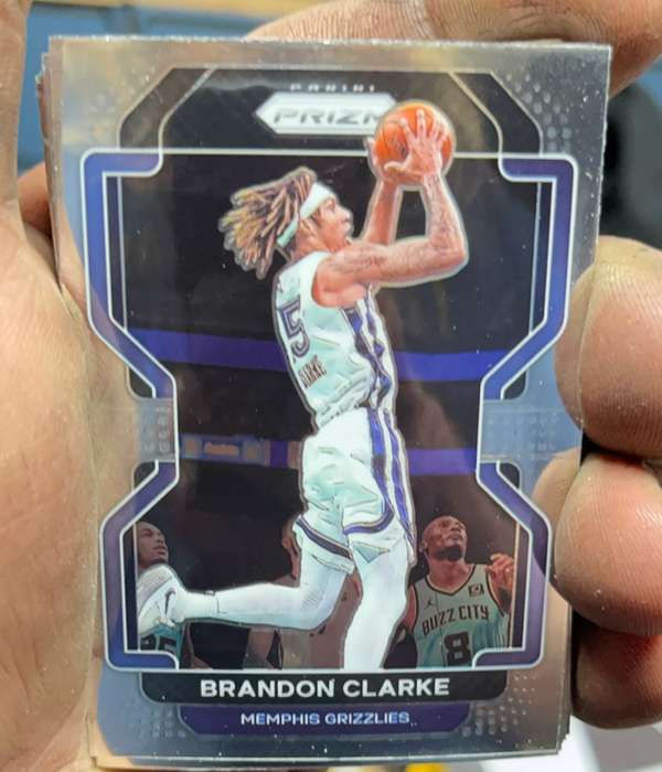#77 Brandon Clarke
