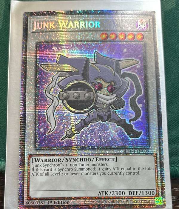 #BLMM-EN009 Junk Warrior (Starlight Rare)