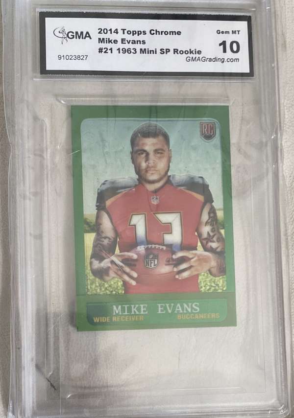 #21 Mike Evans