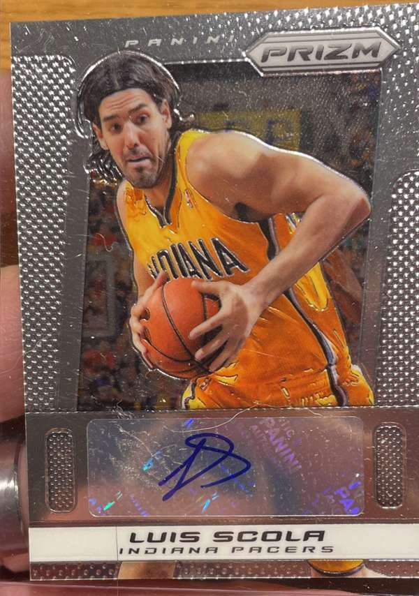 Luis Scola